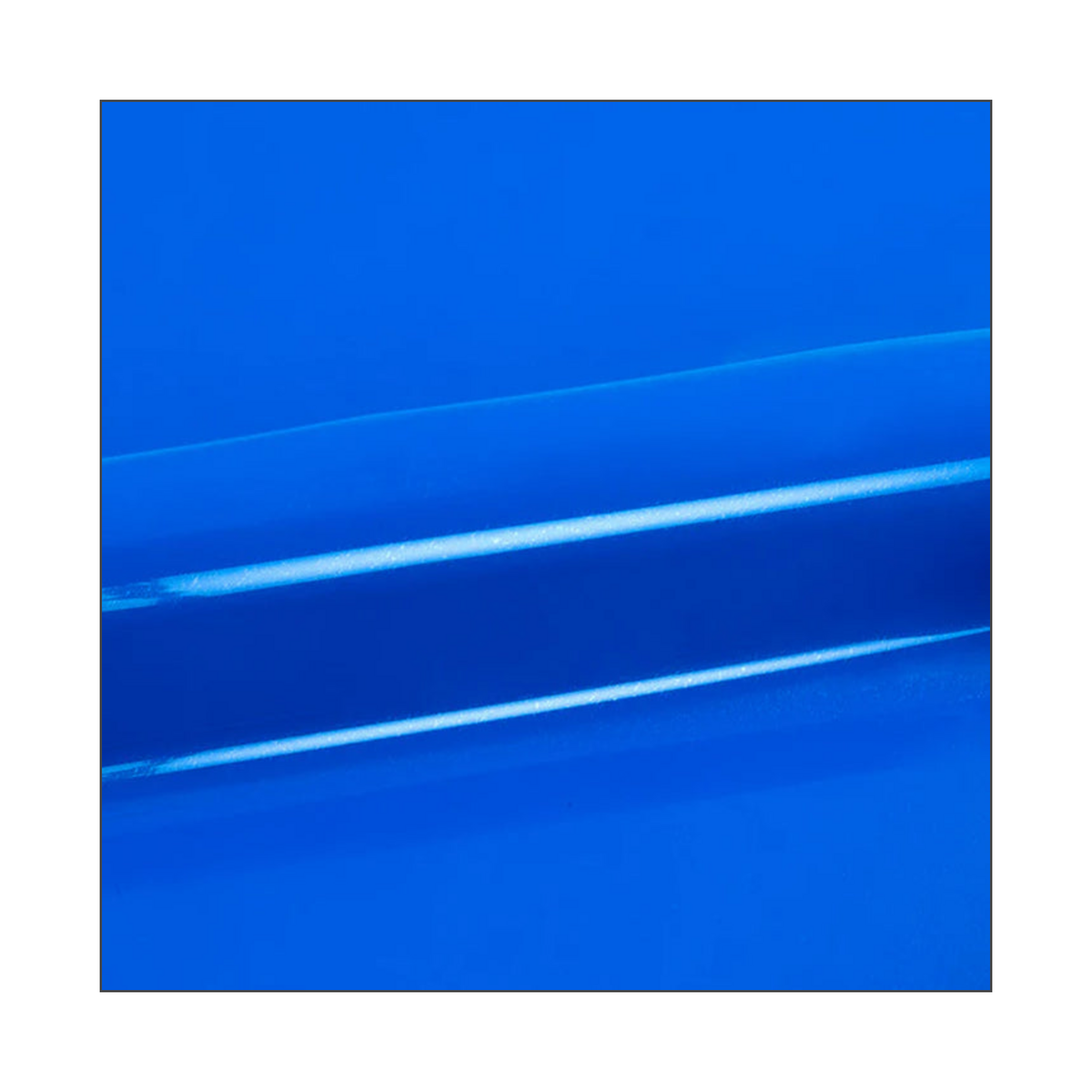 Siser EasyWeed Fluorescent Blue heat transfer vinyl, official color and film surface reference