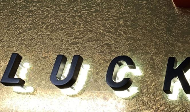 Florentine Leaf - Gold