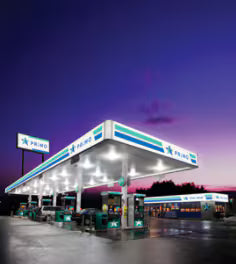 primo-gas-station-illuminated
